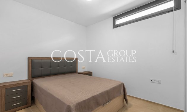 Resale - Villa -
Orihuela - La Zenia