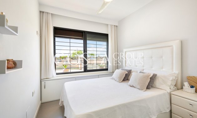 Resale - Apartments -
Pilar de la Horadada - Torre De La Horadada