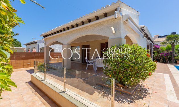 Resale - Villa -
Orihuela - Punta Prima