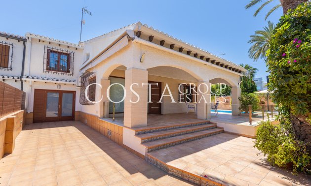 Resale - Villa -
Orihuela - Punta Prima
