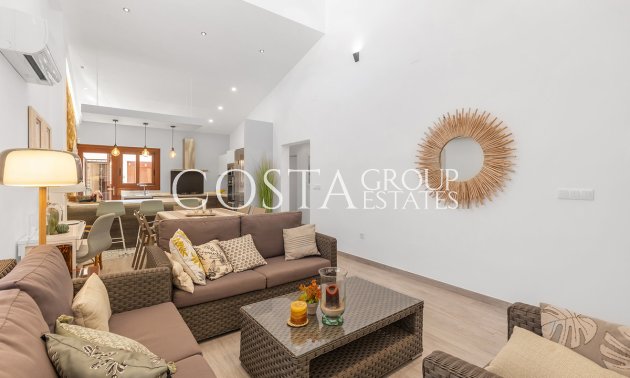 Resale - Villa -
Orihuela - Punta Prima