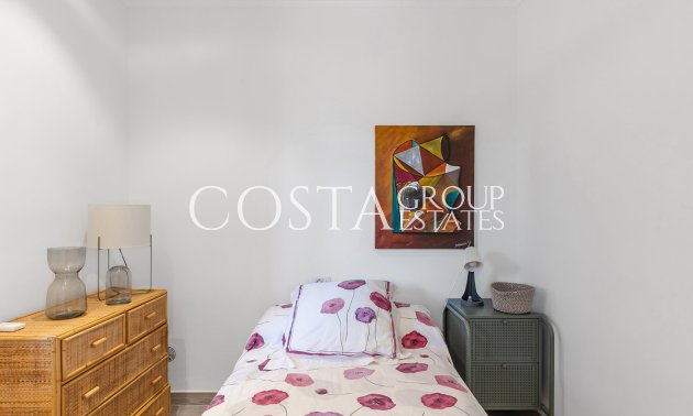 Resale - Villa -
Orihuela - Punta Prima