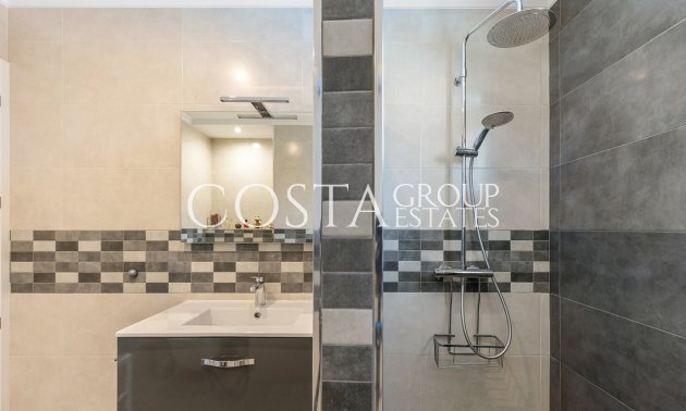 Resale - Villa -
Orihuela - Punta Prima