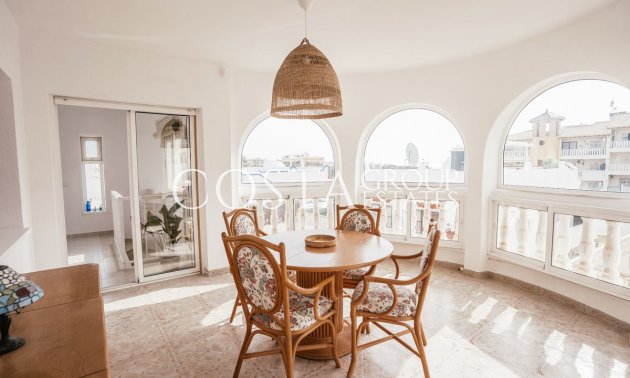Resale - Villa -
Orihuela - Villamartin