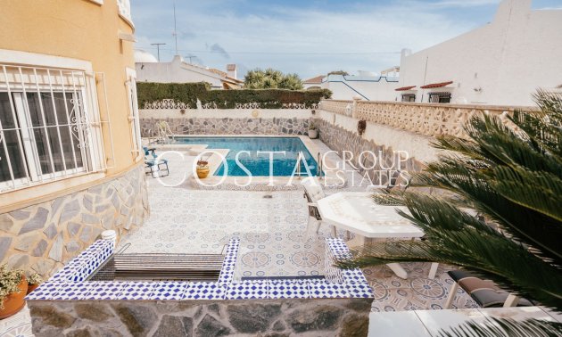 Resale - Villa -
Orihuela - Villamartin