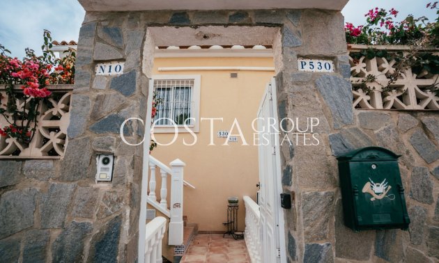 Resale - Villa -
Orihuela - Villamartin