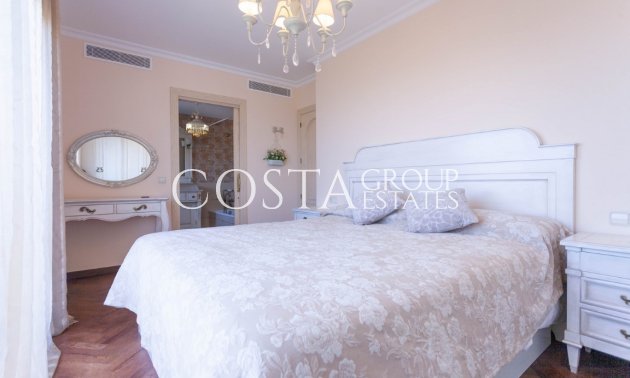Odsprzedaż - Willa -
Calpe - Calpe Centro