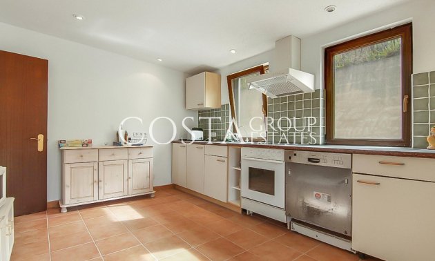 Resale - Villa -
Benissa - Benissa Centro