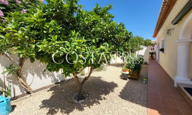 Herverkoop - Villa -
Teulada - Moraira