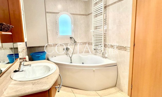 Wiederverkauf - Villa -
Calpe - Calpe Centro