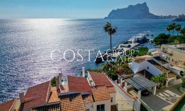 Resale - Villa -
Calpe - Les Bassetes