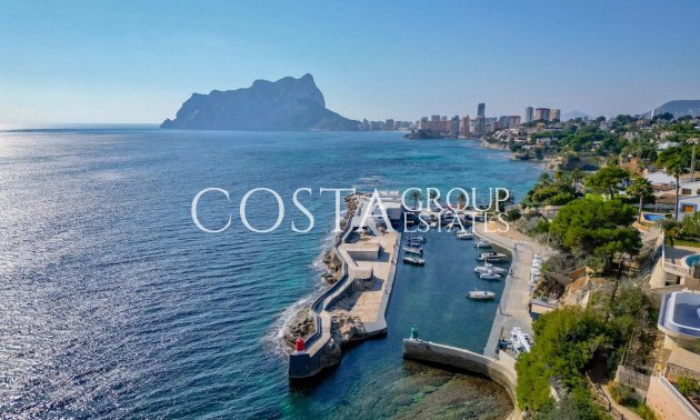 Resale - Villa -
Calpe - Les Bassetes