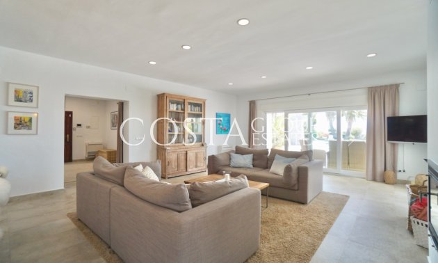 Resale - Villa -
Algorfa - Montemar