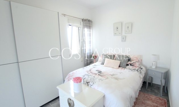 Resale - House -
Orihuela - La Zenia