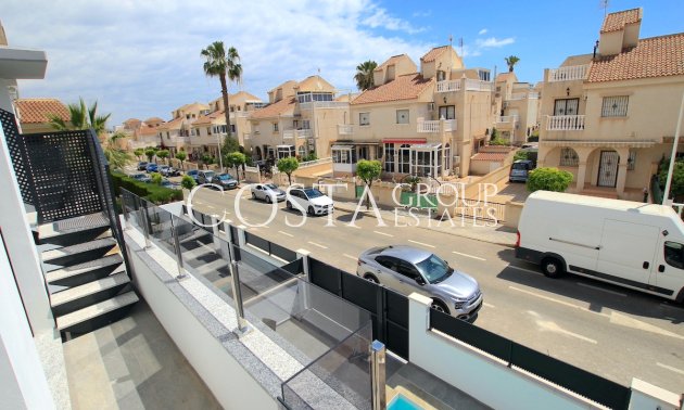 Odsprzedaż - Willa -
Torrevieja - Torrevieja Centro