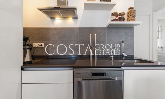 Resale - Villa -
Orihuela - Villamartin
