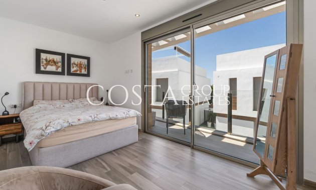 Resale - Villa -
Orihuela - Villamartin