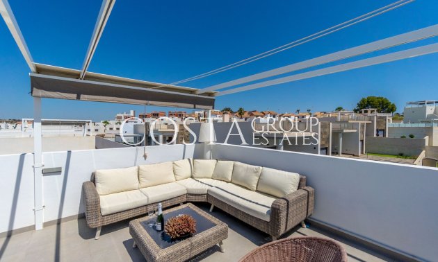 Resale - Villa -
Orihuela - Villamartin
