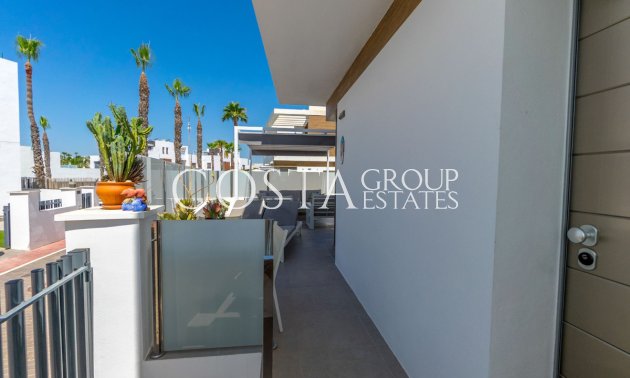 Resale - Villa -
Orihuela - Villamartin
