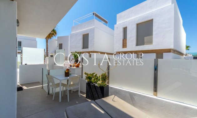 Resale - Villa -
Orihuela - Villamartin
