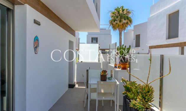 Resale - Villa -
Orihuela - Villamartin