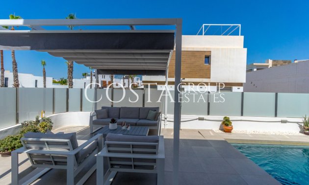 Resale - Villa -
Orihuela - Villamartin