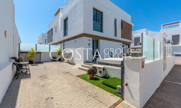 Resale - Villa -
Orihuela - Villamartin