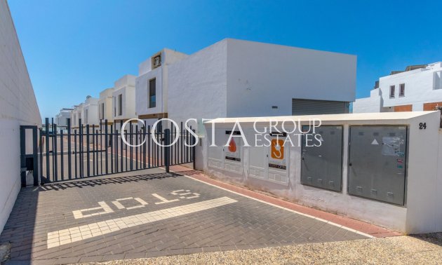 Resale - Villa -
Orihuela - Villamartin