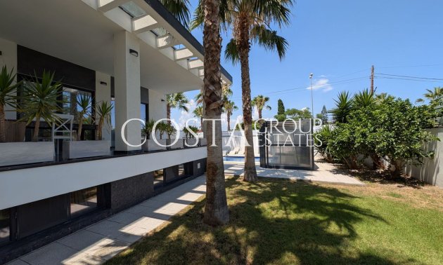 Resale - Villa -
Alicante - Alicante Centro