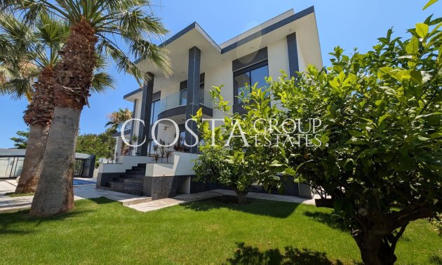 Resale - Villa -
Alicante - Alicante Centro