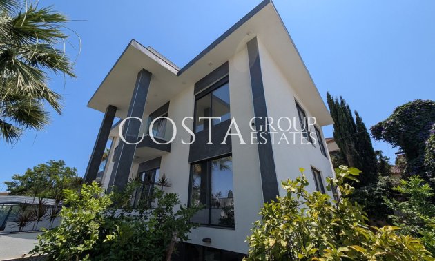 Resale - Villa -
Alicante - Alicante Centro