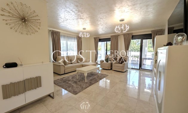 Resale - Villa -
Alicante - Alicante Centro