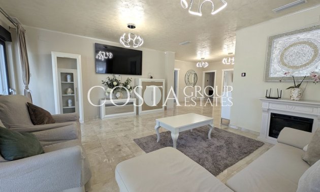 Resale - Villa -
Alicante - Alicante Centro