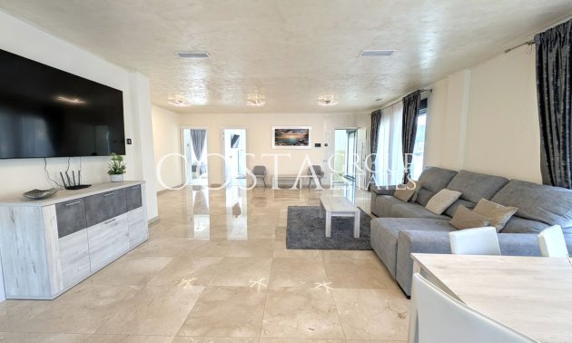 Resale - Villa -
Alicante - Alicante Centro