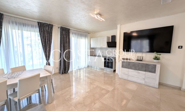 Resale - Villa -
Alicante - Alicante Centro