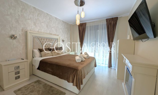 Resale - Villa -
Alicante - Alicante Centro