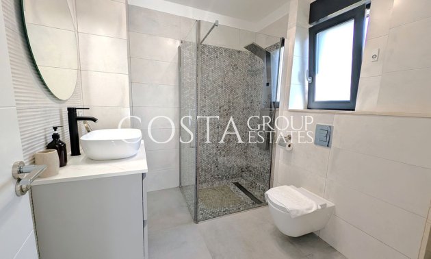 Resale - Villa -
Alicante - Alicante Centro