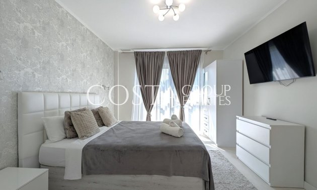 Resale - Villa -
Alicante - Alicante Centro