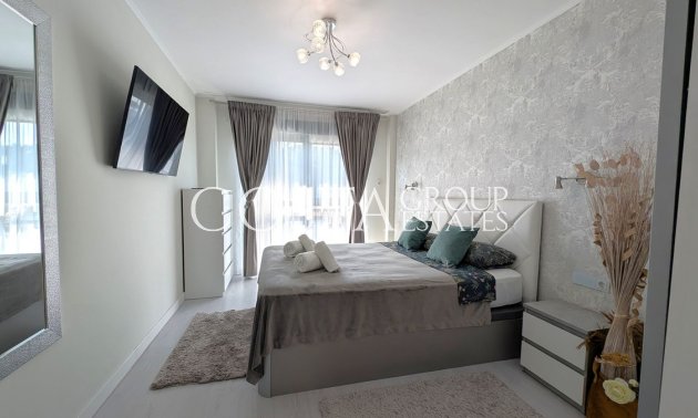 Resale - Villa -
Alicante - Alicante Centro