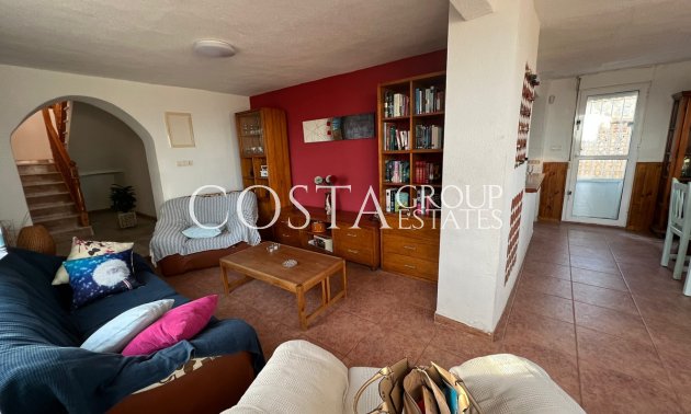 Resale - Villa -
Guardamar del Segura - Guardamar del Segura Centro