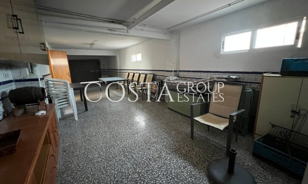 Resale - Villa -
Guardamar del Segura - Guardamar del Segura Centro