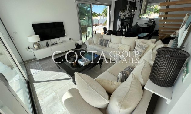 Revente - Villa -
Orihuela - Mil Palmeras