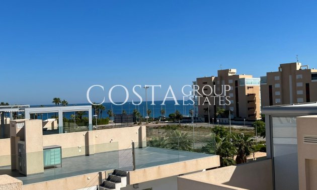 Revente - Villa -
Orihuela - Mil Palmeras