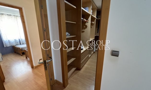 Resale - Villa -
Torrevieja - Torrevieja Centro