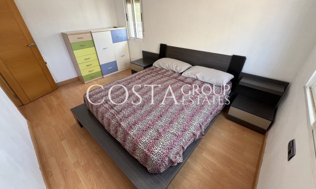 Resale - Villa -
Torrevieja - Torrevieja Centro