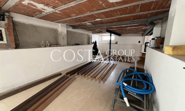 Resale - Villa -
Torrevieja - Torrevieja Centro
