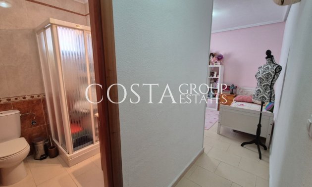 Odsprzedaż - Willa -
Torrevieja - Torrevieja Centro