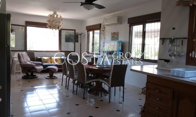 Revente - Villa -
Torrevieja - Torrevieja Centro