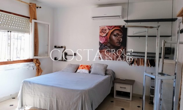 Revente - Villa -
Torrevieja - Torrevieja Centro