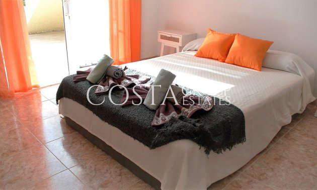 Revente - Villa -
Torrevieja - Torrevieja Centro